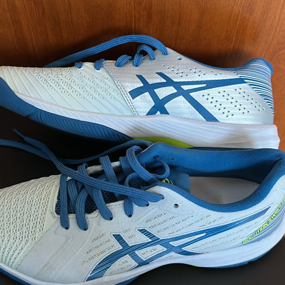 Asics White and Blue Women's Athletic Running Shoes